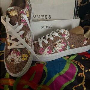 Guess Women's Brown Floral Sneakers